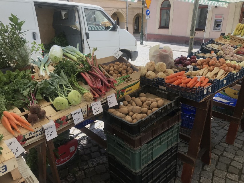 Targowisko warzyw i owoców w Cieszynie