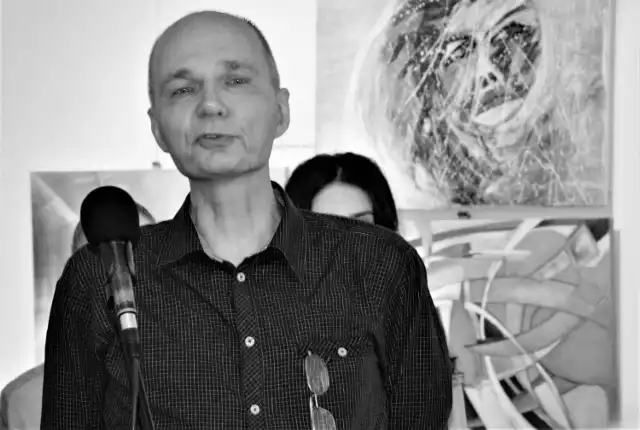 Mariusz Długosz przez lata przygotowywał wystawy w galeriach prowadzonych przez MDK i MCKiE. Współpracował ze wszystkimi znanymi artystami.