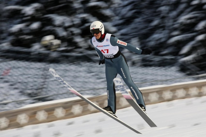 Skoki narciarskie PLANICA NA ŻYWO, WYNIKI 28.03.2021 r. Przeciętne loty Polaków. Wyniki, program. Gdzie oglądać transmisję TV, stream