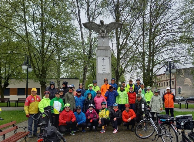 W rajdzie Szlakiem św. Jakuba, zorganizowanym przez KTR Goplanie w Kruszwicy udziała wzięło ok. 100 cyklistów