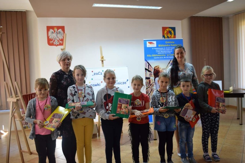 Wyprawki czytelnicze dla dzieci w bibliotece w Osjakowie[FOTO]