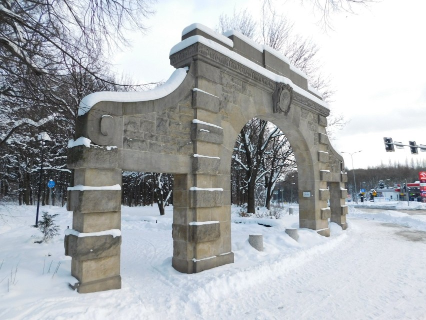 Wałbrzych: Park w dzielnicy Rusinowa zimą. Zobaczcie jak tam pięknie
