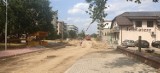 Trwa remont ulicy Wiejskiej w Tomaszowie. Kiedy koniec modernizacji? ZDJĘCIA