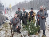 Wigilia w okopach. Rekonstruktorzy przypomnieli wydarzenia z 1914 roku. ZDJĘCIA