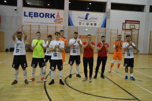 Hitem 11, ostatniej kolejki pierwszej części rozgrywek w grupie północnej I ligi futsalu, był pojedynek w Lęborku, gdzie trzeci w tabeli LSSS Team podejmował walczący o powrót do ekstraklasy zespół Red Devils Chojnice.