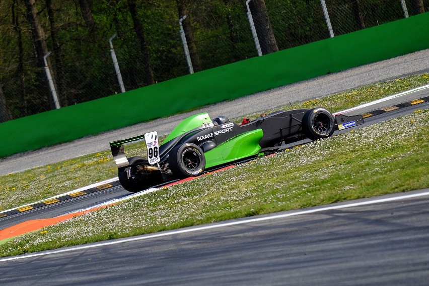 Bartłomiej Mirecki na Silverstone. To jego debiut na legendarnym torze [ZDJĘCIA]