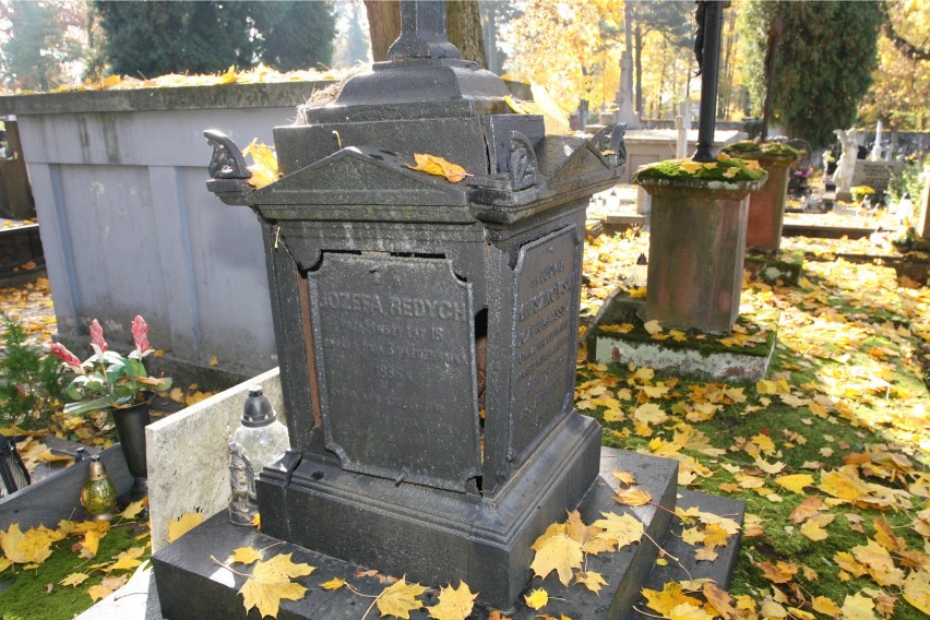 Cmentarz prawosławny na Woli - największy cmentarz...