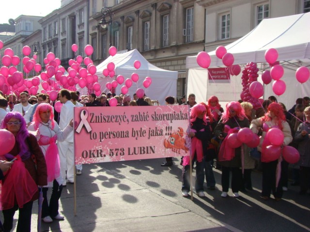 Akcja ma na celu promowanie profilaktycznych badań piersi. Fot. Weronika Trzeciak