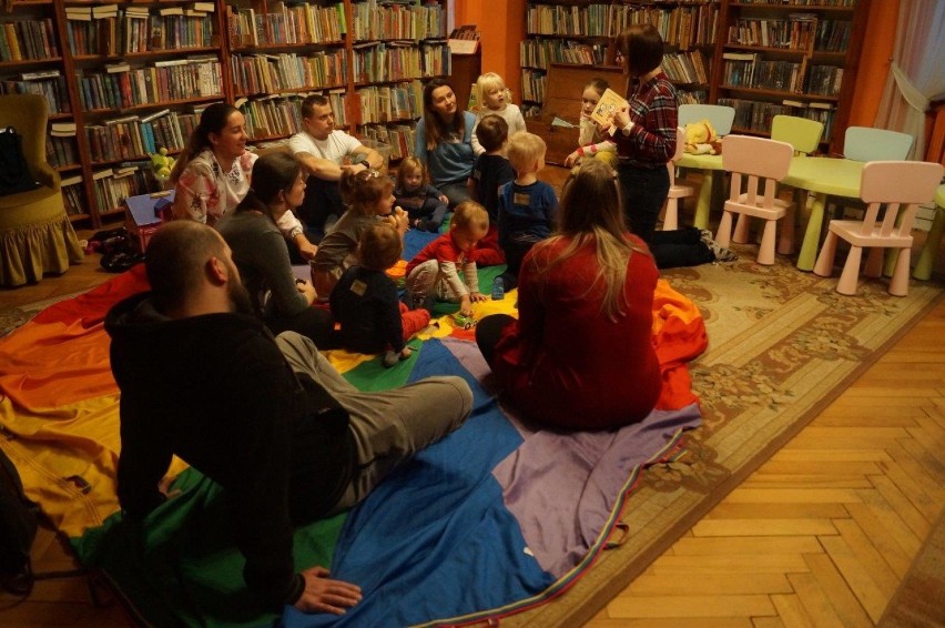 Pruszcz Gdański: Dyskusyjny Klub Malucha w pruszczańskiej bibliotece