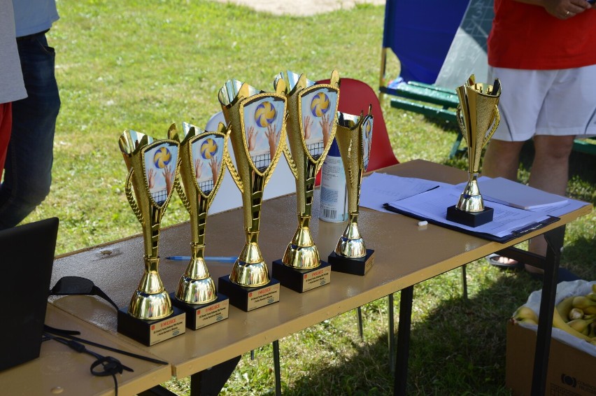 Turniej Siatkowej Piłki Plażowej o Puchar Burmistrza Wielunia ZDJĘCIA