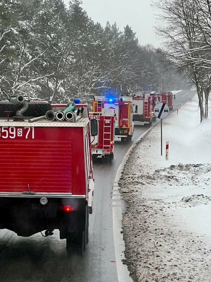 Nowy samochód gaśniczy trafił do strażaków w Zrębicach