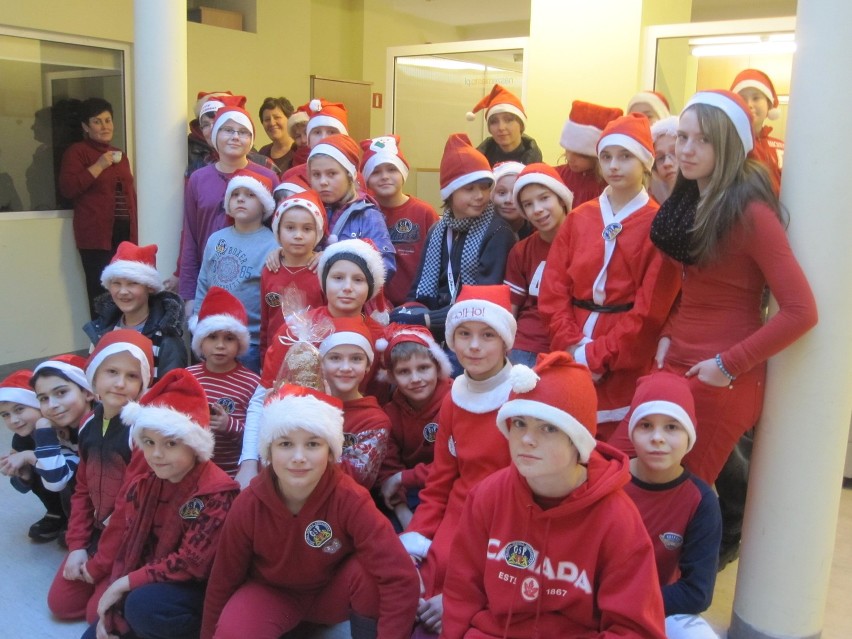 Mikołaje w redakcji. Odwiedziły nas dzieci z Gdańskiej Szkoły Podstawowej