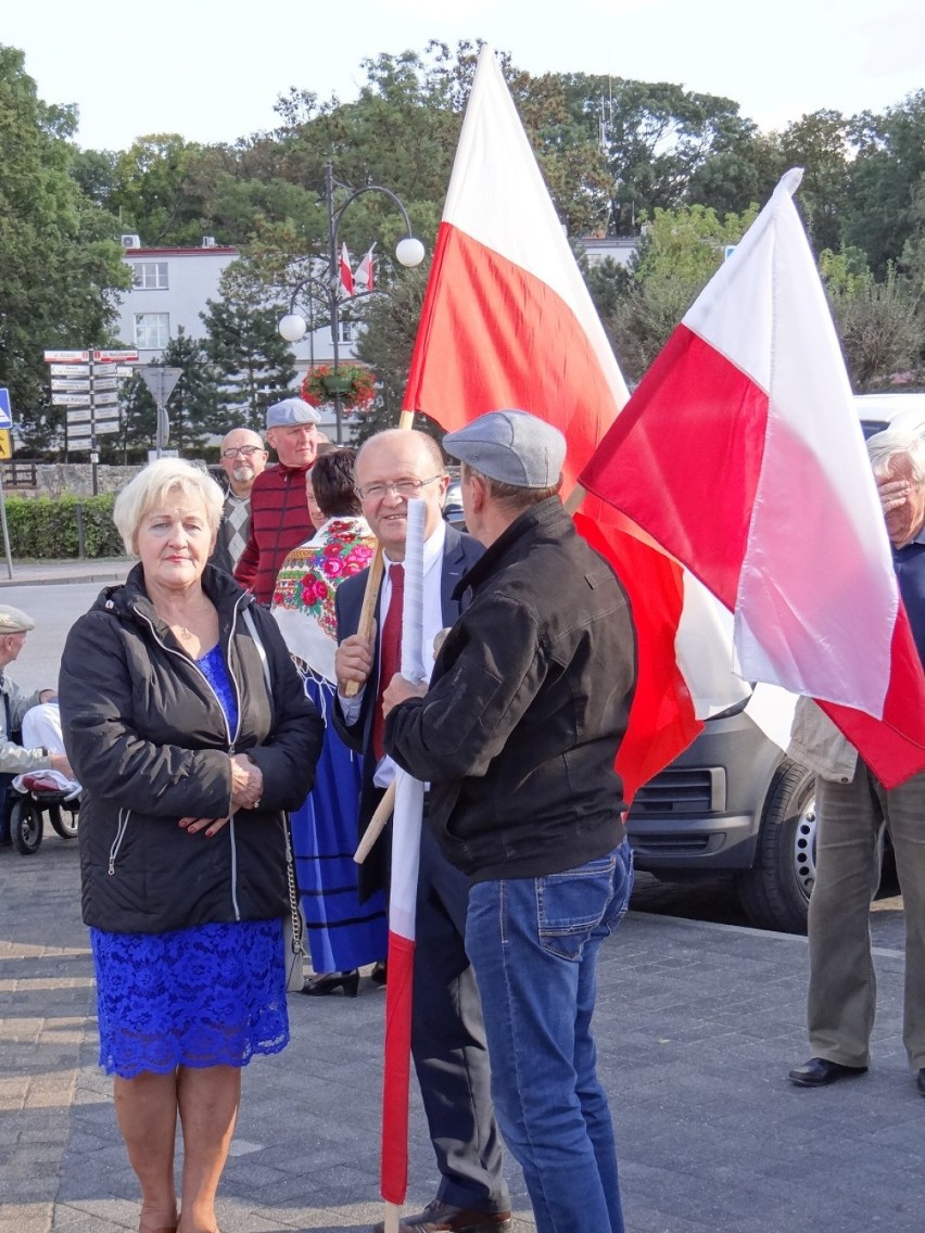 Wybory 2018. Premier Mateusz Morawiecki w Wieluniu [ZDJĘCIA, FILM]