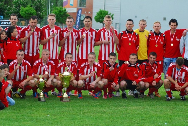 We wtorek w Ostrowie Wielkopolskim został rozegrany Finał Pucharu Polski na szczeblu okręgu. Ostrovia pokonała Centrę 3:0. Zobacz zdjęcia z tego meczu.