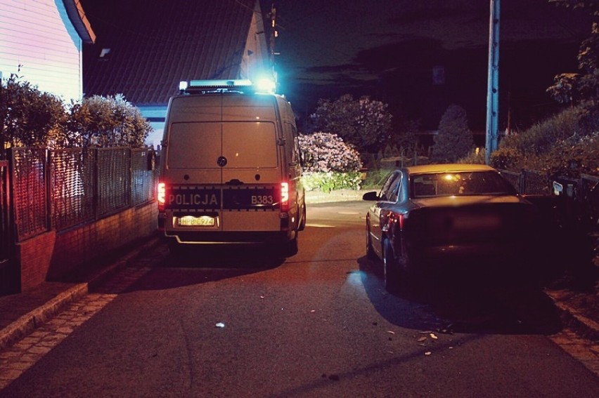 Policja Wałbrzych: Nietrzeźwy szalał samochodem i uszkadzał zaparkowane auta [ZDJĘCIA]