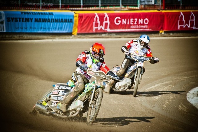 Start Gniezno - Stal Gorzów. Wynik: 45:45, bonus jedzie do Gorzowa.