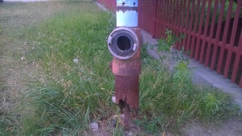 Niesprawne hydranty sprawiły problem strażakom-ochotnikom z Chojnego w gminie Sieradz