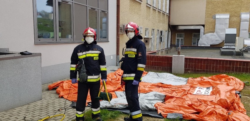 Bochnia. Pacjentka z koronawirusem, zamiast do szpitala zakaźnego, skierowana na zwykły SOR w Bochni