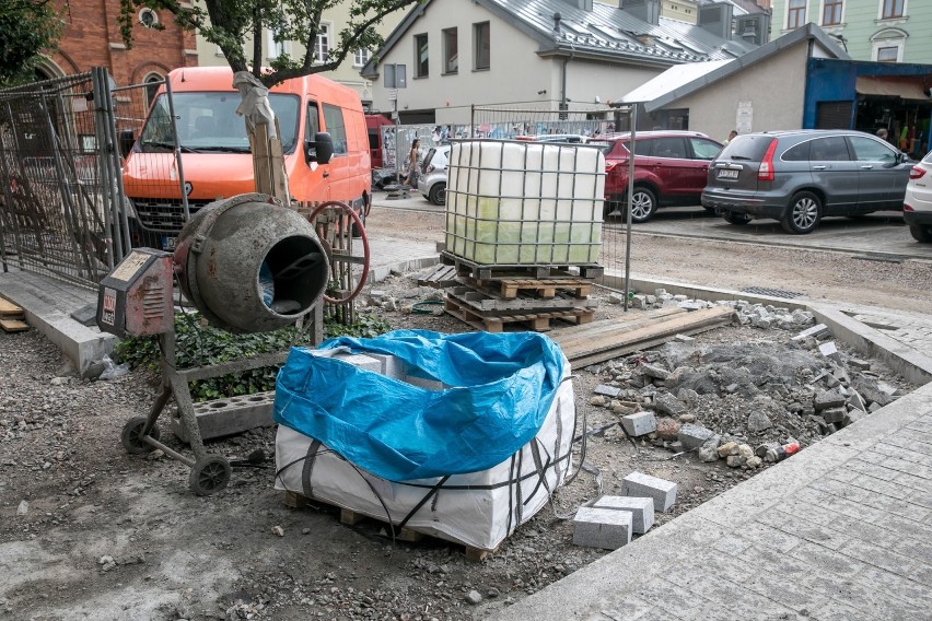 Kraków. Przebudowa ul. Rynek Kleparski potrwa dłużej