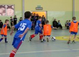 Młodzi wiekiem grają dojrzałą piłkę – ZAP Zbąszynek wygrywa turniej w Kębłowie [GALERIA]