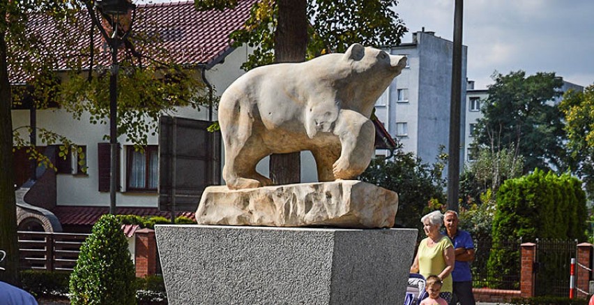 Rodzina Zbigniewa Łukowiaka pozwała gminę o fontannę [FOTO]