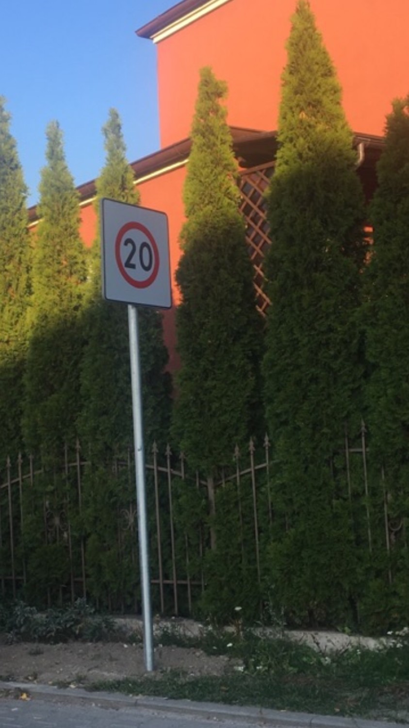 Komorniki: Ograniczenie prędkości na  Soplicowie. Kierowcy wjeżdżają do strefy ograniczonej prędkości 