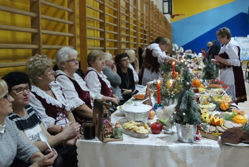 Lipie: Prezentacja Stołów Bożonarodzeniowych