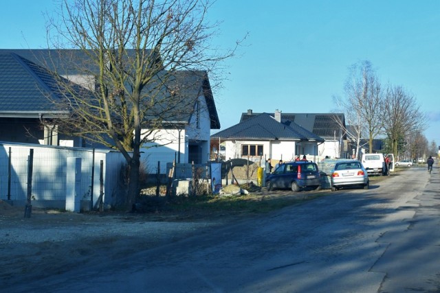 Budowa nowych domów przy ulicy Piaskowej w Piotrkowie