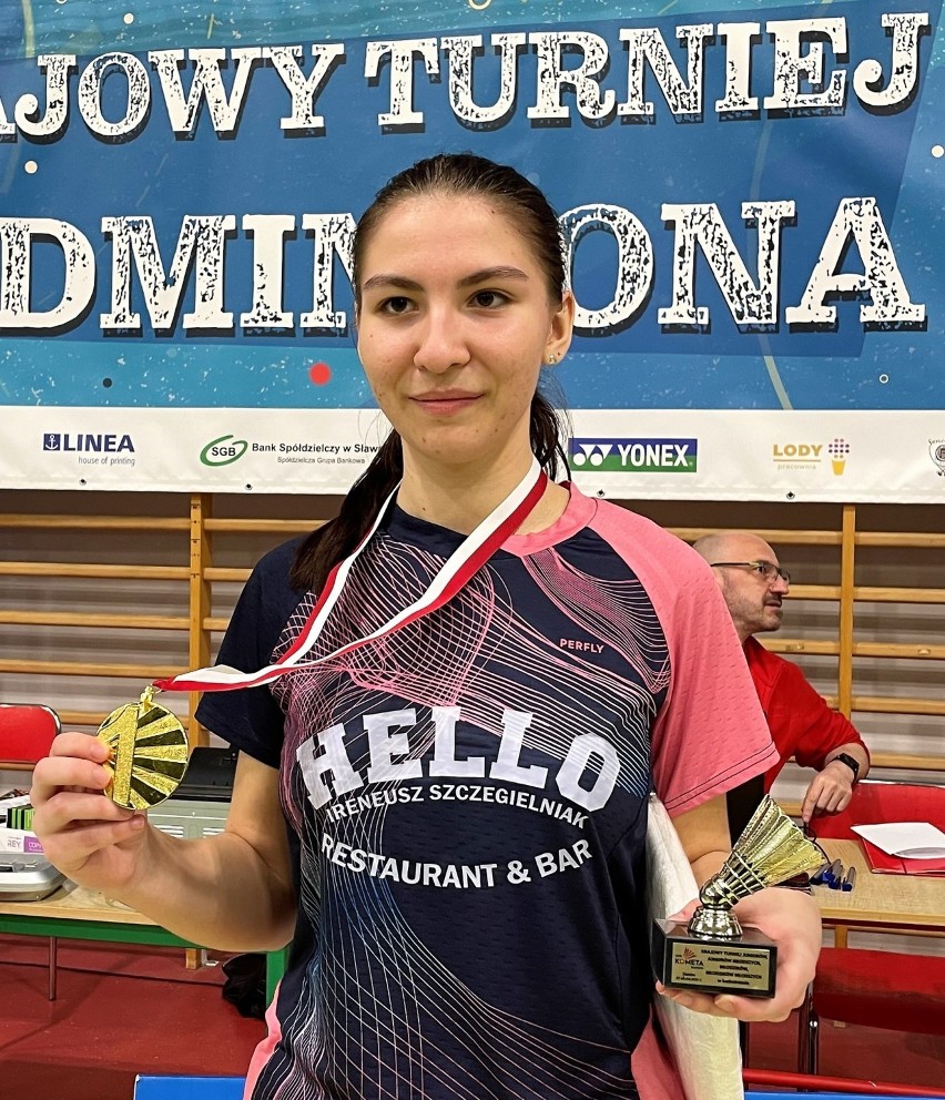 UKS Bliza Władysławowo na turnieju w Sianowie. Julia Piktel dała pokaz umiejętności, a nasza ekipa wróciła z naręczem medali | ZDJĘCIA