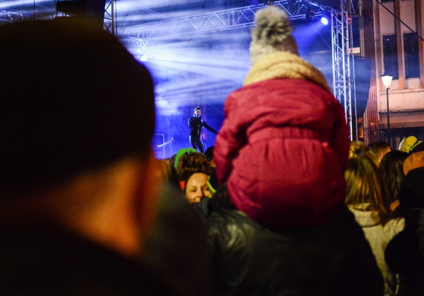 Ewelina Lisowska wystąpiła na grudziądzkim jarmarku św. Mikołaja [zdjęcia, wideo]