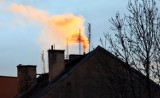 Smog króluje, a Polacy wciąż ogrzewają domy „kopciuchami”. Na rynku brakuje kotłów i pomp ciepła