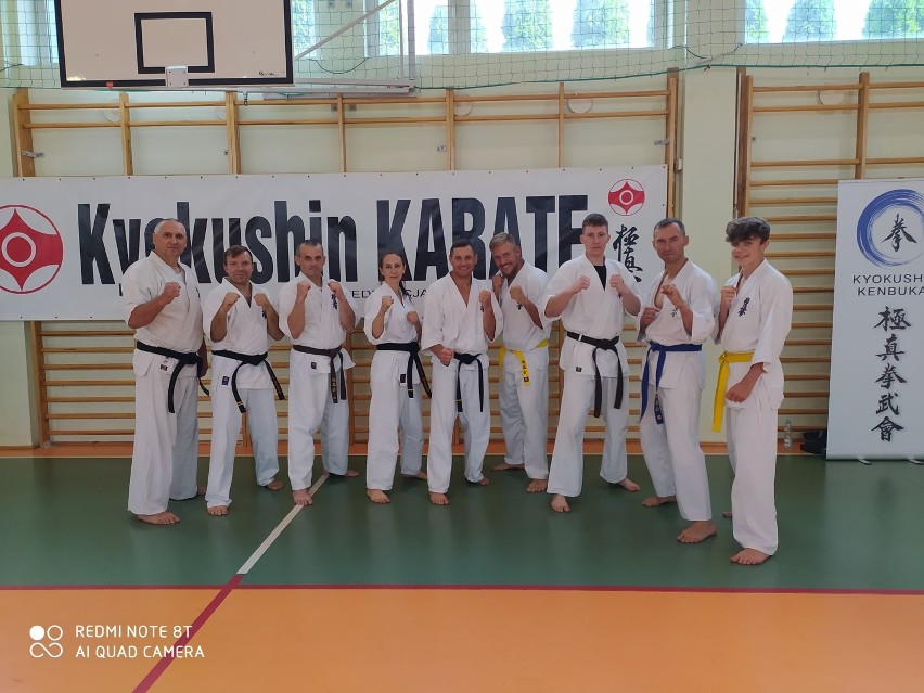 Sześcioro seniorów z Golubsko-Dobrzyńskiego Klubu Karate...