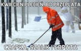 Piękna zima tej wiosny! Sypnęło śniegiem w kwietniu. Zobacz memy i śmieszne obrazki!