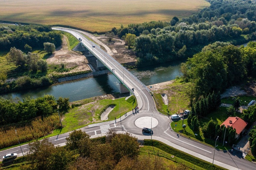 Nowy most na Sanie połączył dwie gminy w powiecie...