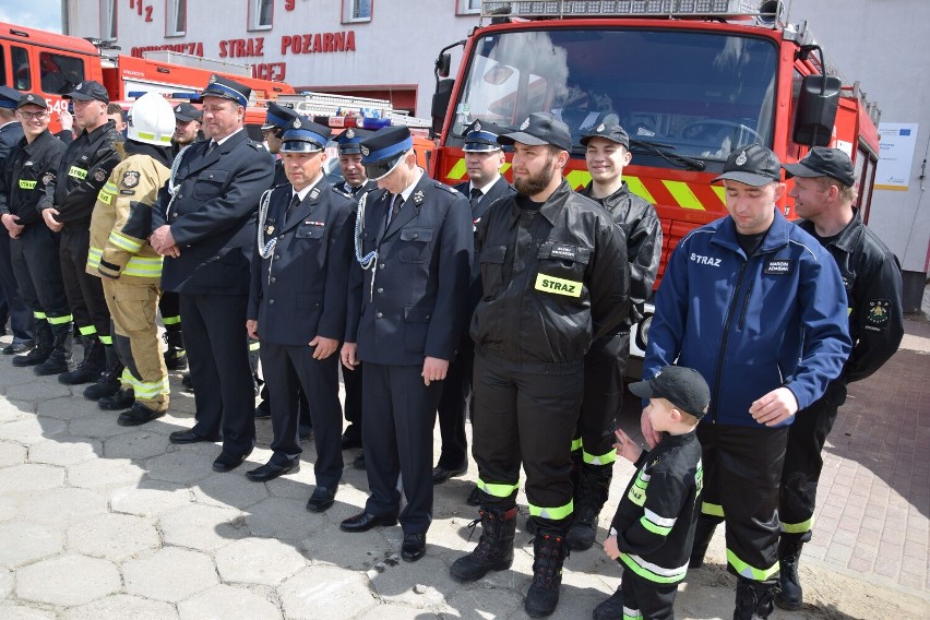 Wielki dzień małej Grzmiącej. Nowy wóz strażacki dla OSP [zdjęcia]