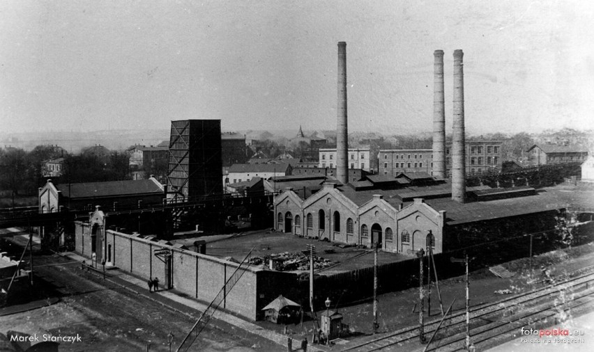 Przejazd kolejowy, przy Hucie "Jedność"

Rok 1900