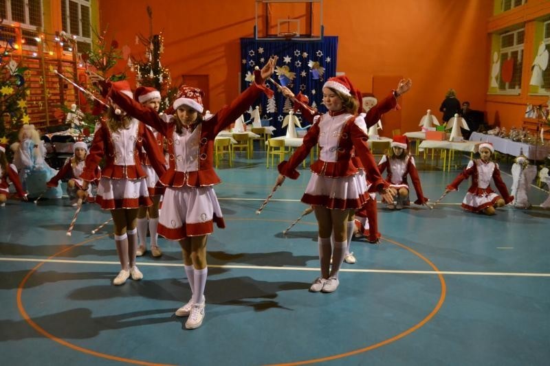 SP 2 w Kwidzynie: Tegoroczna edycja konkursu - Tradycje i zwyczaje Świat Bożego Narodzenia [FOTO]