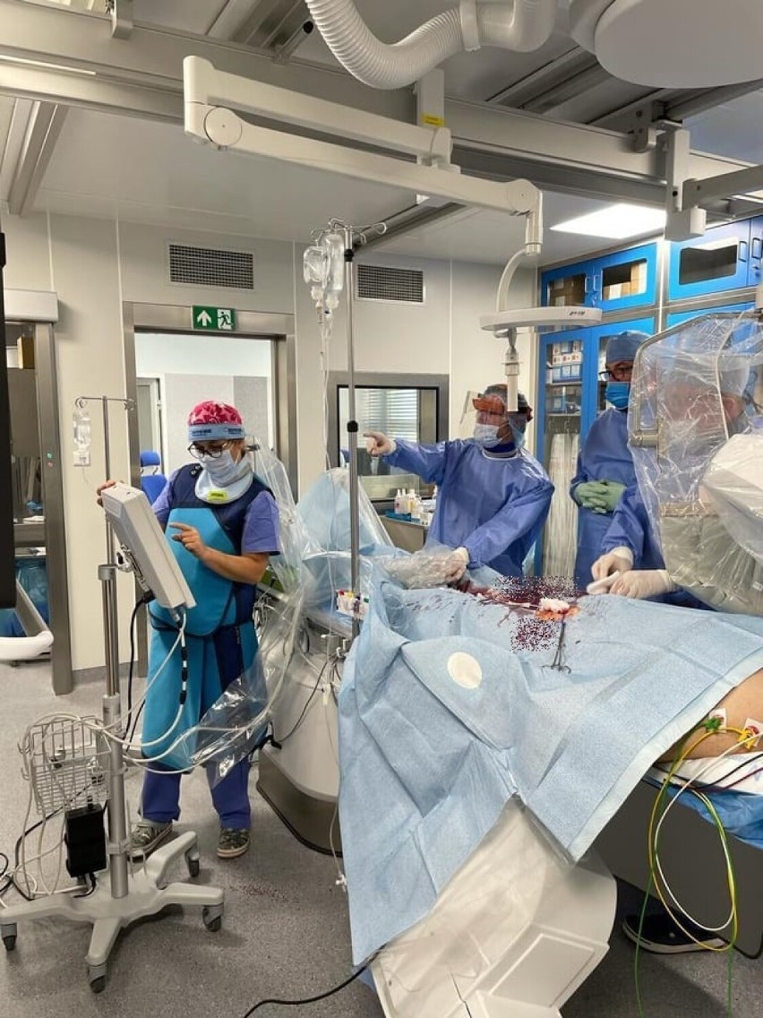 Nowatorska operacja serca w wałbrzyskim szpitalu przy użyciu...