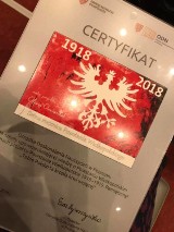 Zespół Szkół Usługowo - Gospodarczych w Pleszewie z certyfikatem z okazji 100. rocznicy wybuchu Powstania Wielkopolskiego