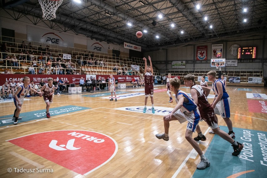 Młodzi koszykarze PGE Spójnia Stargard w finale Mistrzostw Polski