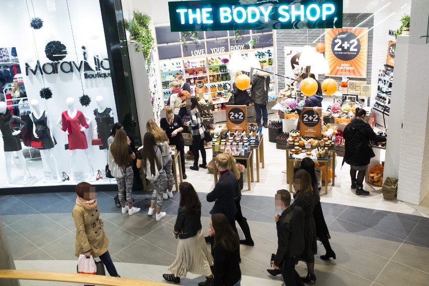 Sklep oferuje naturalne kosmetyki The Body Shop do...