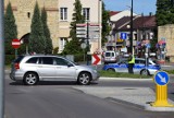 Kolejne potrącenie rowerzysty. Tym razem w Wieluniu. 69-letni mężczyzna trafił do szpitala ZDJĘCIA