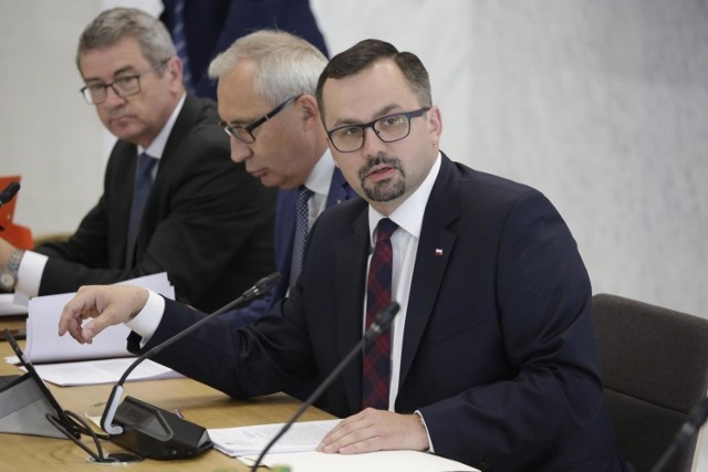 Marcin Horała, wiceminister infrastruktury: "Strategiczne studium lokalizacyjne właśnie po to jest przedstawiane mieszkańcom, żeby móc to przekonsultować."