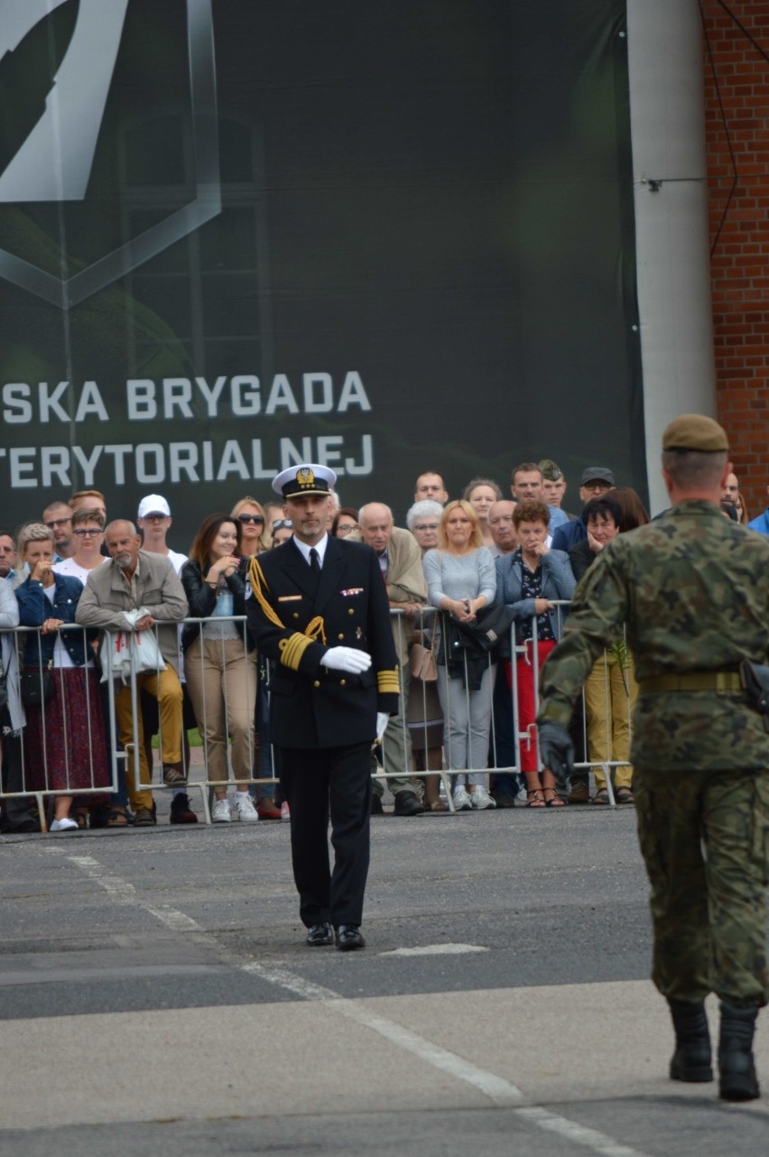 Malbork. Przysięga terytorialsów w 71 Batalionie Lekkiej Piechoty [ZDJĘCIA]. "To tak jak ślub. Żołnierzami będziecie do końca życia"