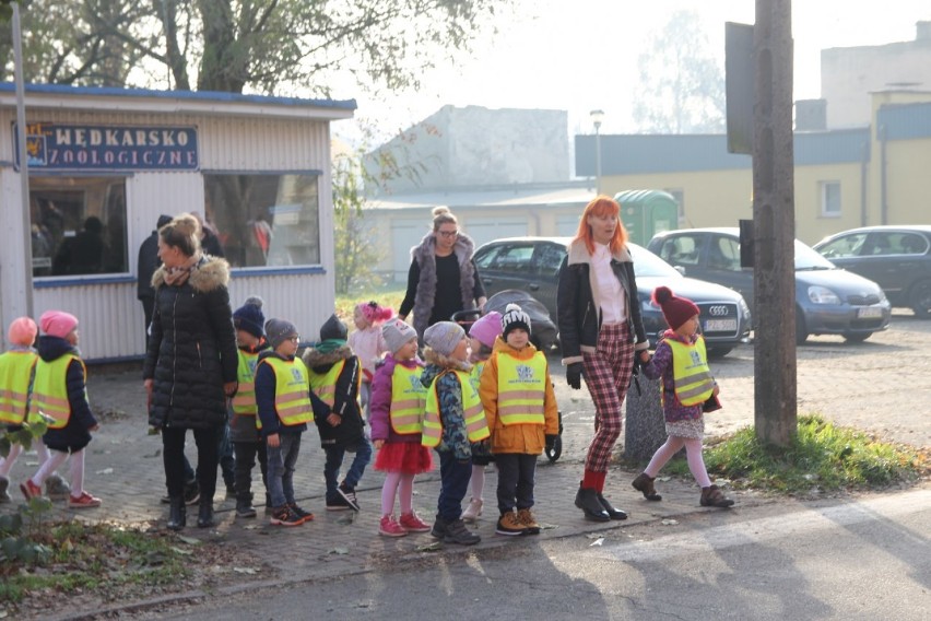 "Manifestacja Niepodległościowa"  na Placu JPII w Jastrowiu