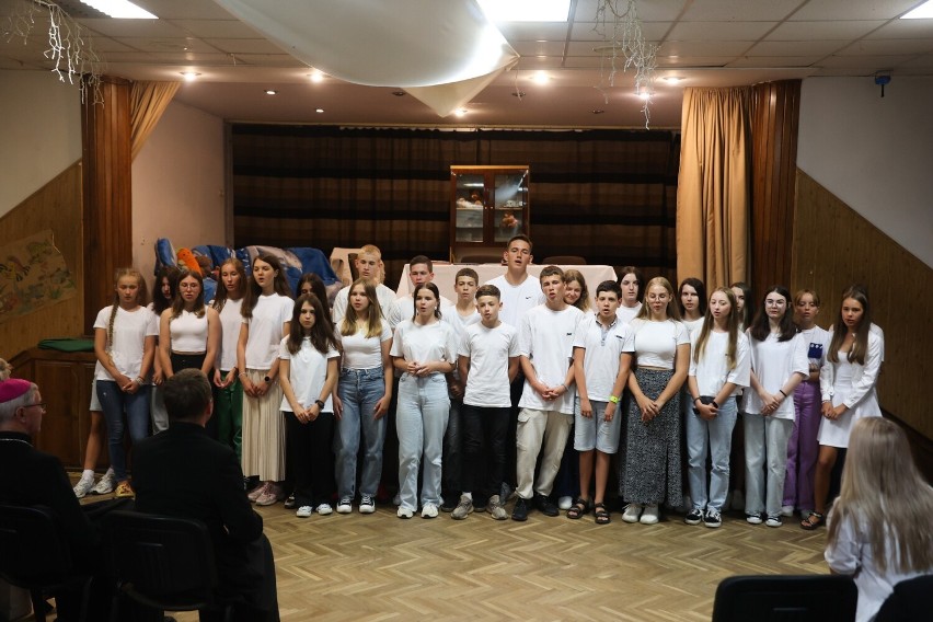 Ponad 700 kolonistów wypoczywało w ośrodku Caritas w Myczkowcach, w tym dzieci z Ukrainy [ZDJĘCIA, WIDEO]