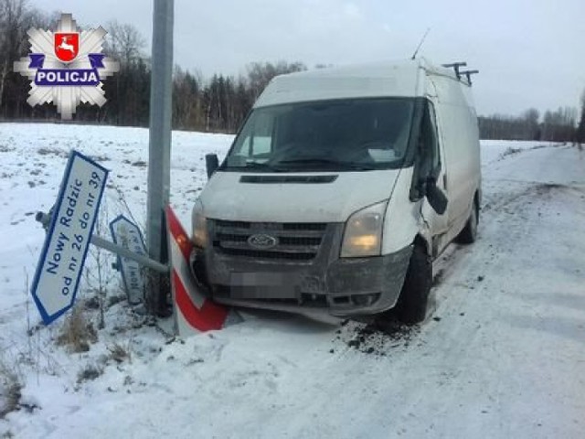 Gmina Spiczyn: zderzyły się dwa kurierskie busy