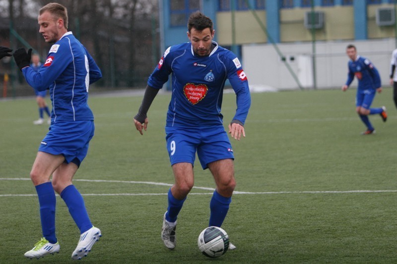 Zimowe sparingi: Ruch Chorzów - Sandecja Nowy Sącz 2:1 [ZDJĘCIA]. Poranny sparing Ruchu