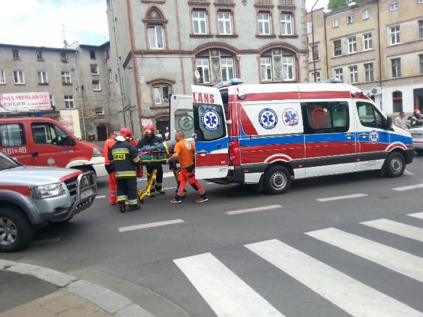 Zderzenie dwóch pojazdów na ulicy Westerplatte. Są ranni
