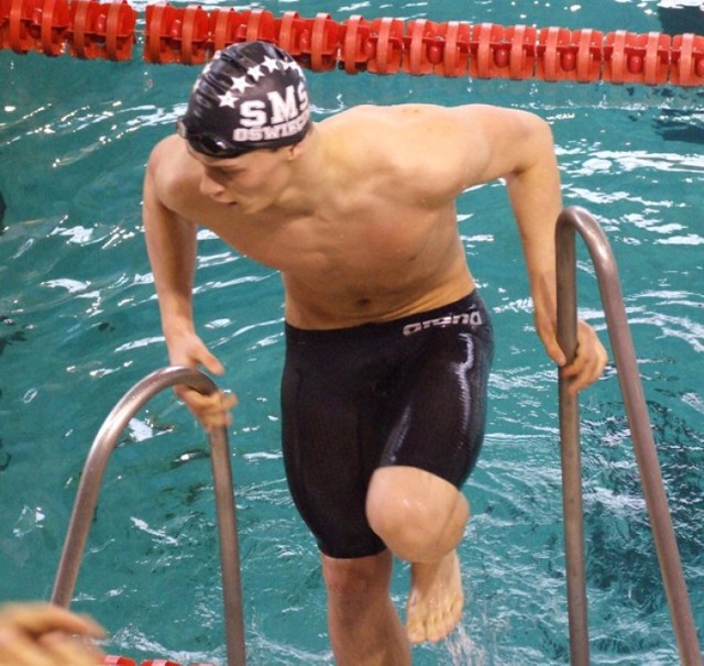 Wojciech Wojdak był wybitną postacią Unii Oświęcim w mistrzostwach Polski seniorów  pływaniu, w Olsztynie.